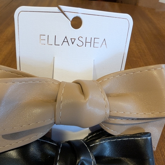 Tan and Black Hair Tools Elegant Bows - Picture 2 of 5